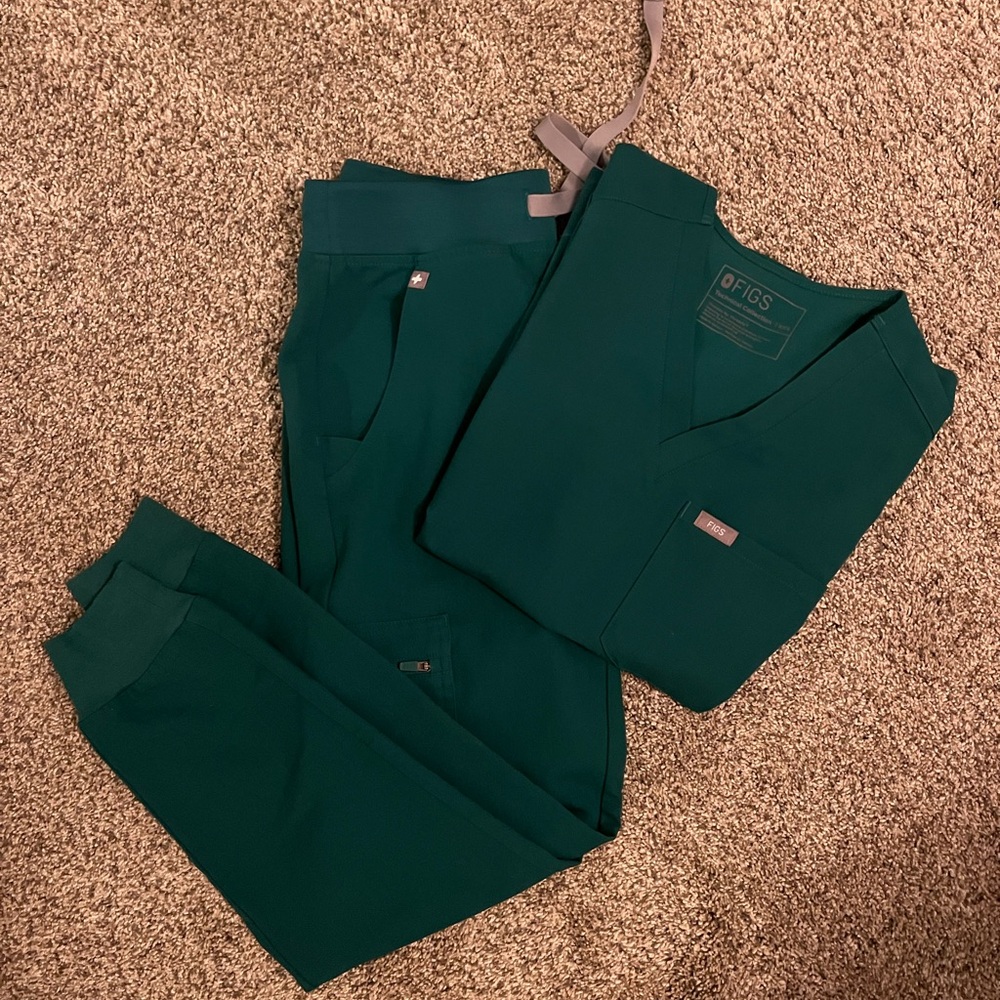 Figs Scrubs Hunter Green